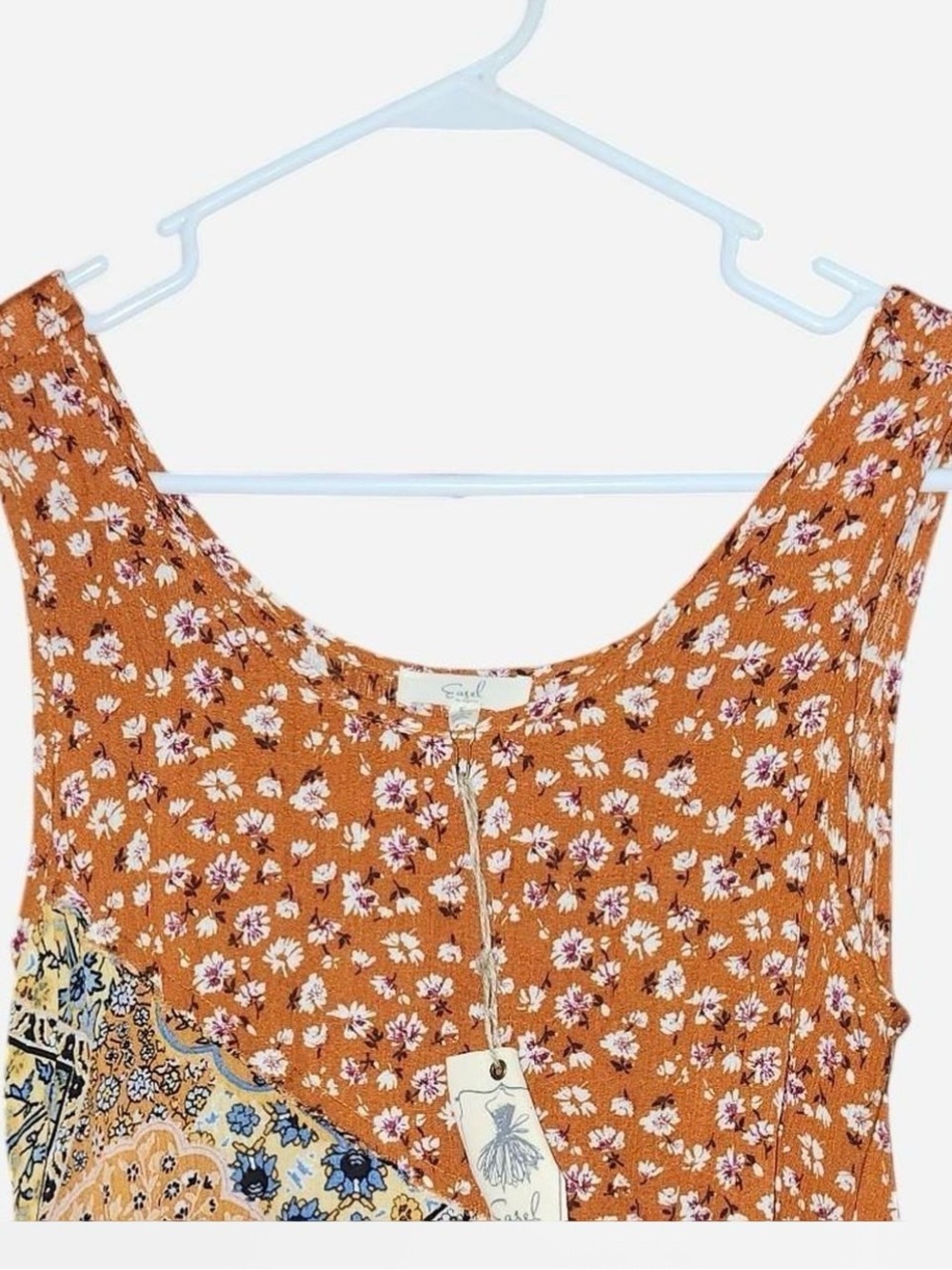 easel Rust Floral Scoop Neck Tank Top with Accent Print